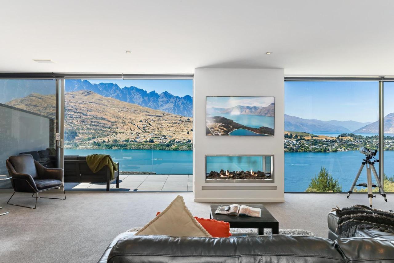 Remarkable Lake View Modern Executive Home Queenstown Dış mekan fotoğraf