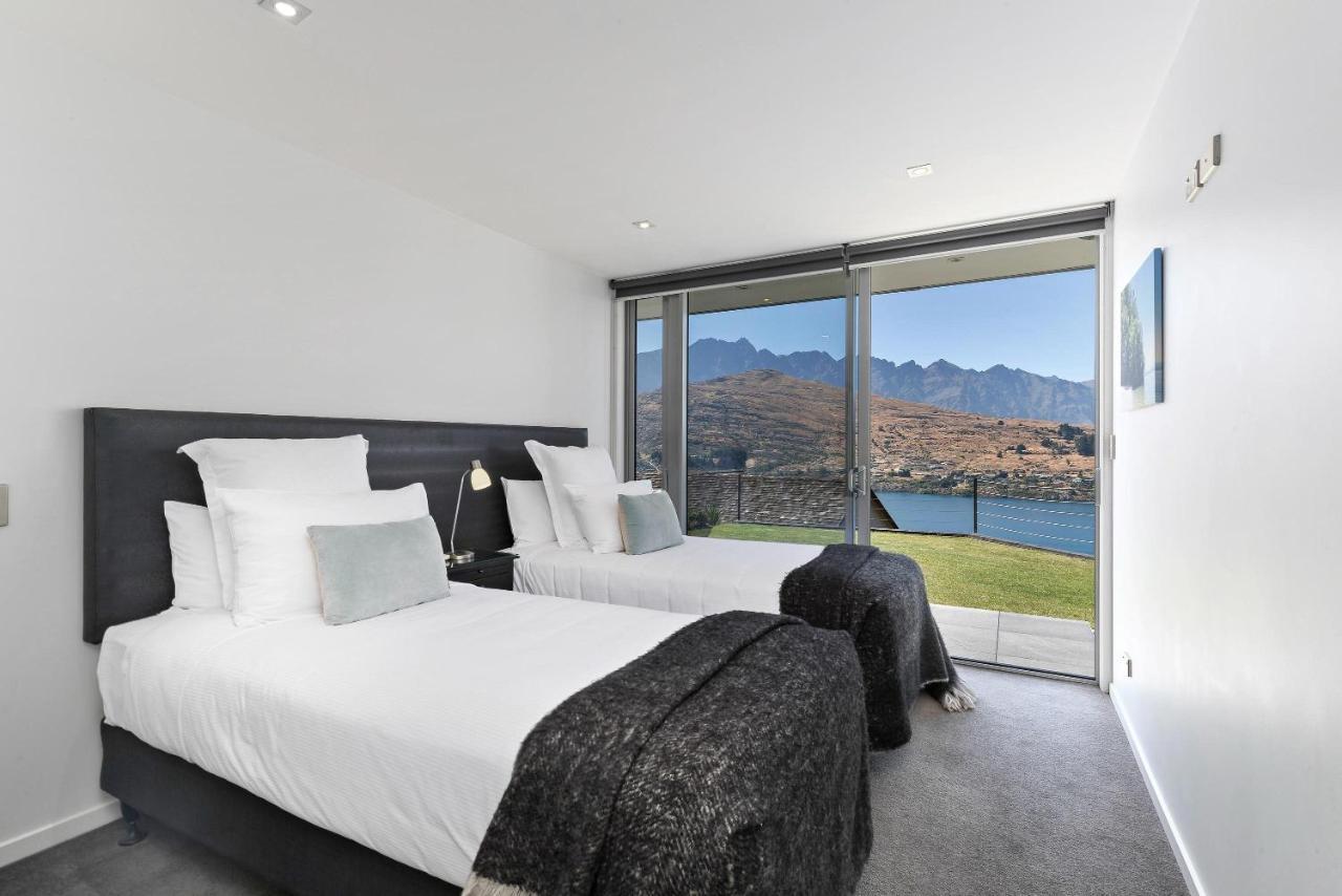 Remarkable Lake View Modern Executive Home Queenstown Dış mekan fotoğraf