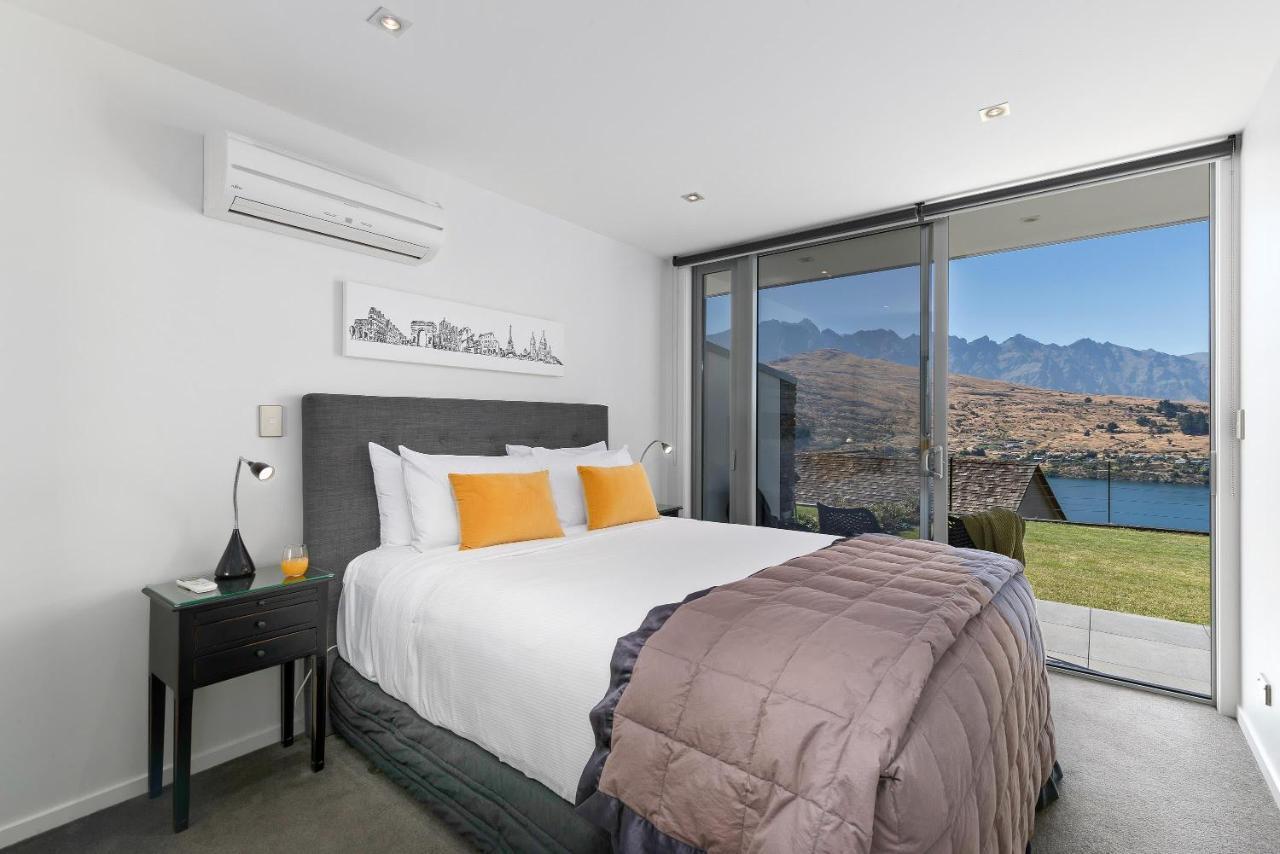 Remarkable Lake View Modern Executive Home Queenstown Dış mekan fotoğraf