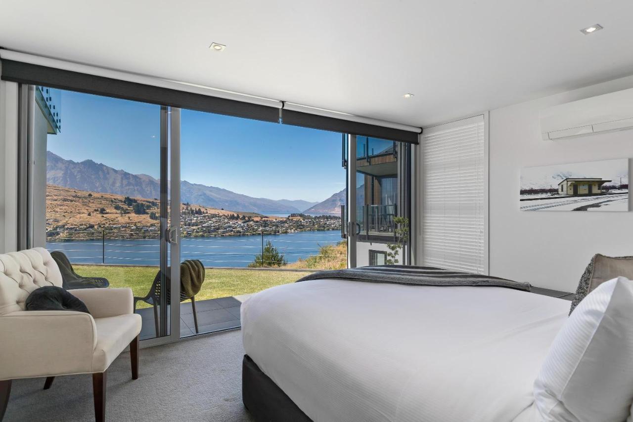 Remarkable Lake View Modern Executive Home Queenstown Dış mekan fotoğraf